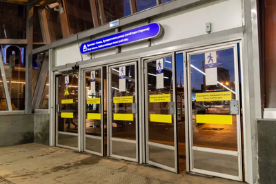 Airports & Metro Stationsimage